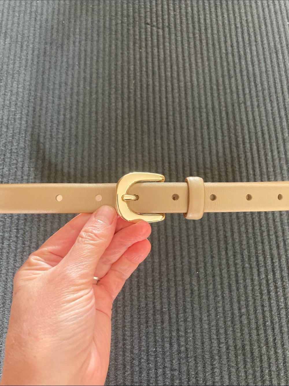 Quince tan belt with gold buckle